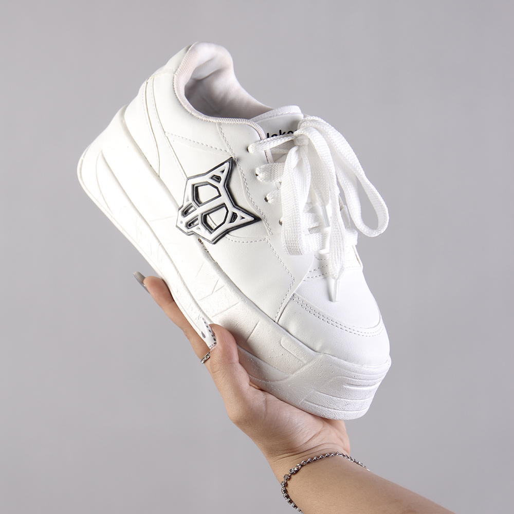 کفش زنانه Wolf سفید